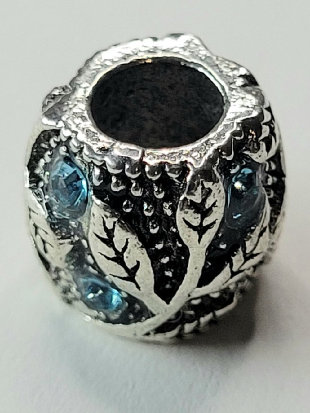 New Pandora Style Blue Rhinestones and Silver Color Chunky Leaf Individual Charm - Picture 3 of 6